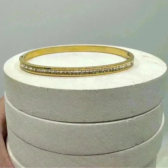 Golden Inlaid Zircon Rhinestones Bangle - Picture 8 of 9